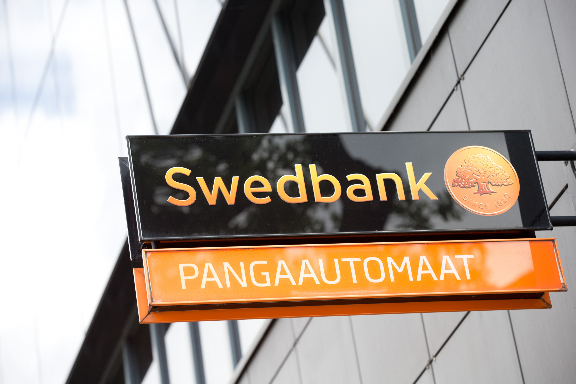 Swedbank ee. Swedbank logo. Swedbank стартовая. Swedbank печать.